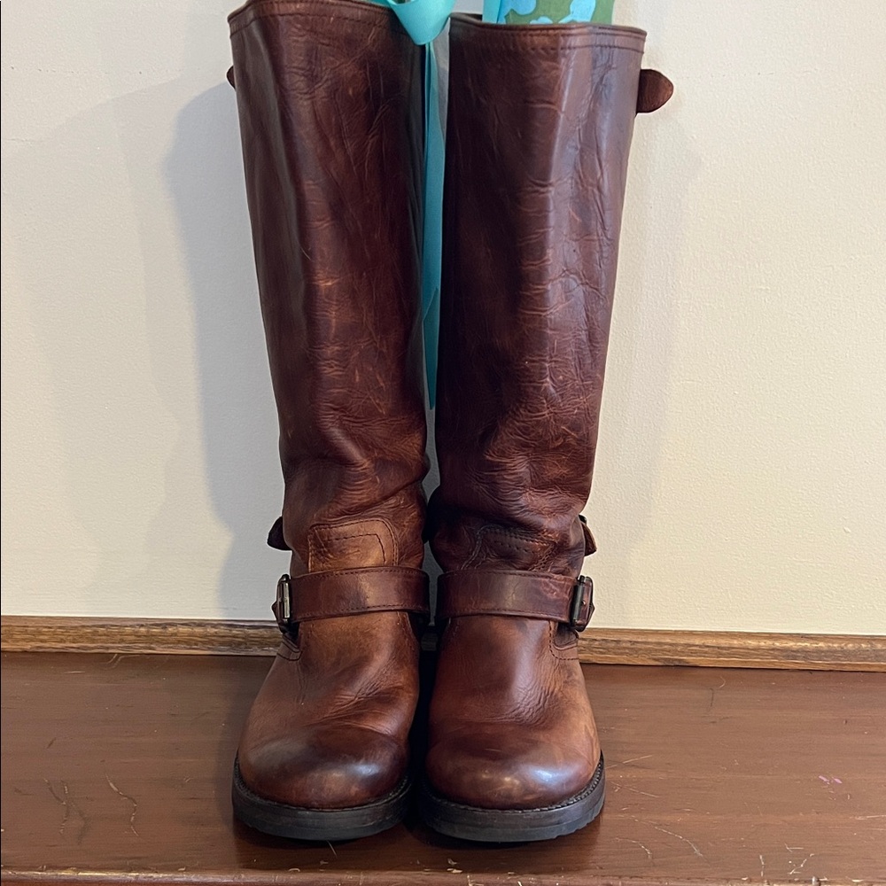 Frye Veronica Back Zip & Snap Buckle Boots Medium Brown Size 8.5